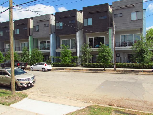 2816 Saint Emanuel Street, Houston, TX 77004