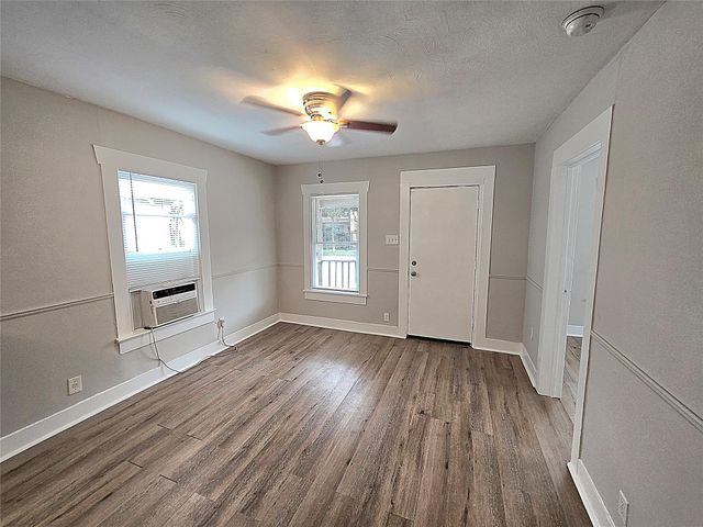 2816 Saint Emanuel Street, Houston, TX 77004