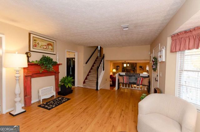 727 Cedar Valley Trace, Lawrenceville, GA 30043