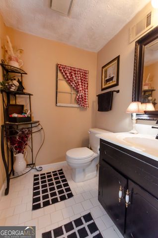 727 Cedar Valley Trace, Lawrenceville, GA 30043