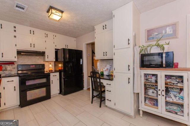 727 Cedar Valley Trace, Lawrenceville, GA 30043