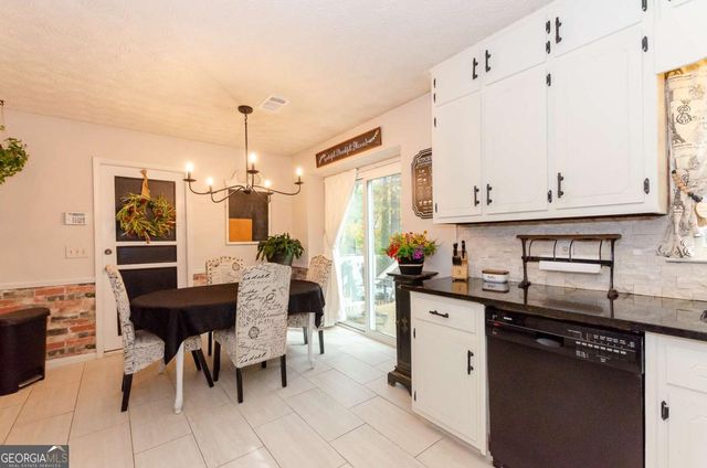 727 Cedar Valley Trace, Lawrenceville, GA 30043