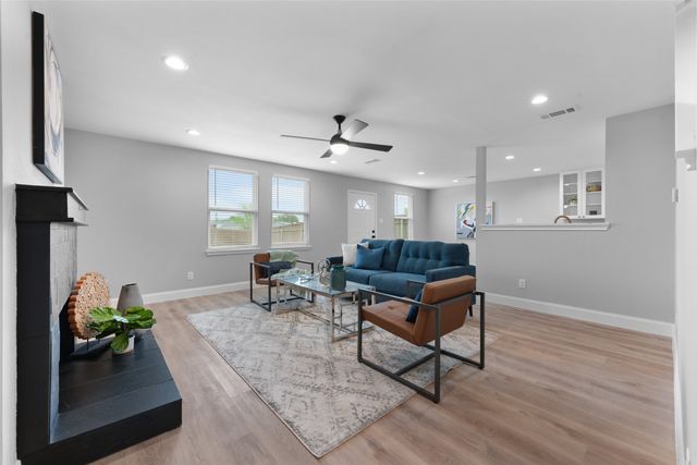 1300 Anna Lea Lane, Burleson, TX 76028