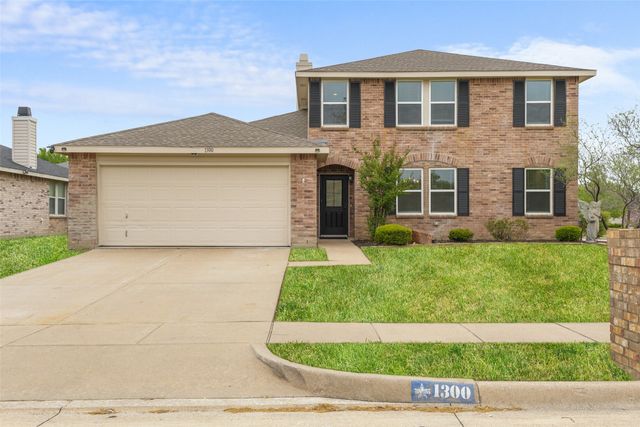 1300 Anna Lea Lane, Burleson, TX 76028