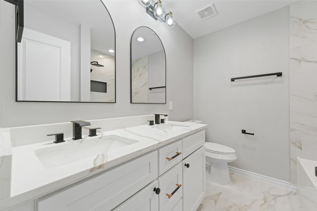 1300 Anna Lea Lane, Burleson, TX 76028