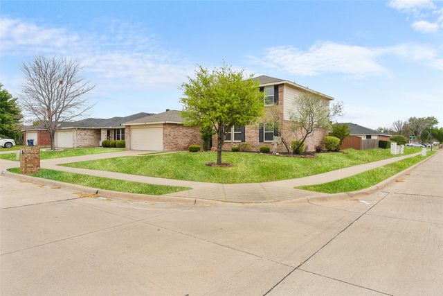 1300 Anna Lea Lane, Burleson, TX 76028
