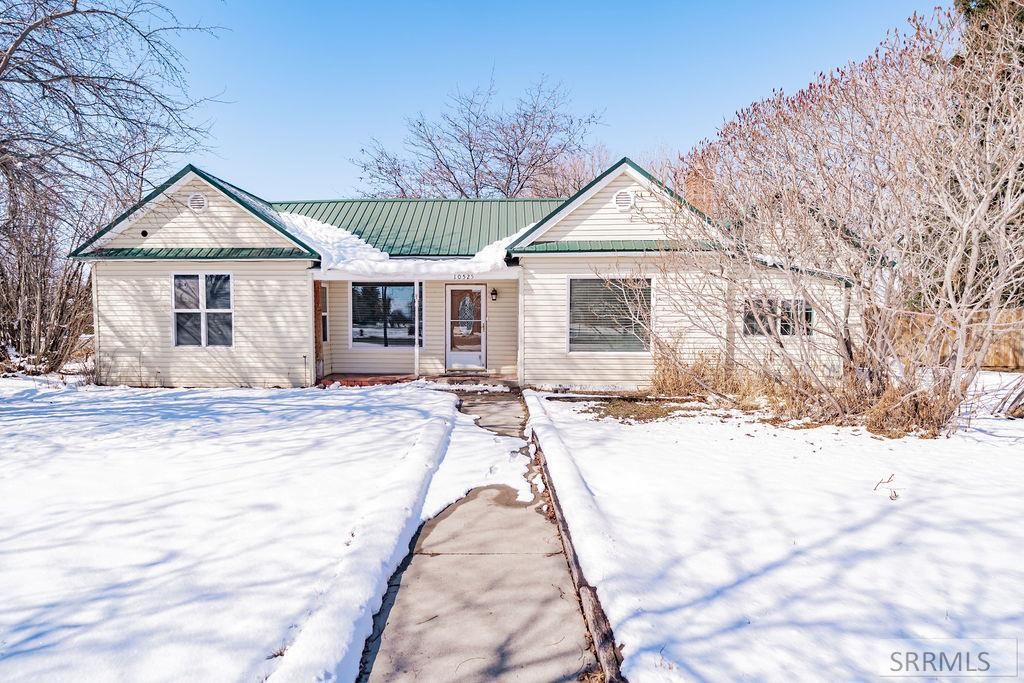 Image 18 of property listing at 10525 N 44th E, Ucon, ID 83454