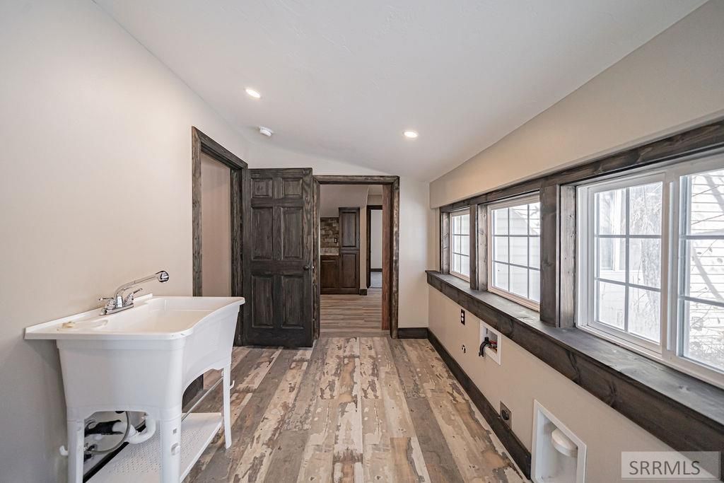 Image 43 of property listing at 10525 N 44th E, Ucon, ID 83454