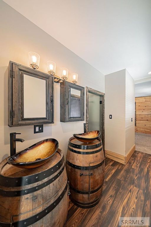 Image 57 of property listing at 10525 N 44th E, Ucon, ID 83454