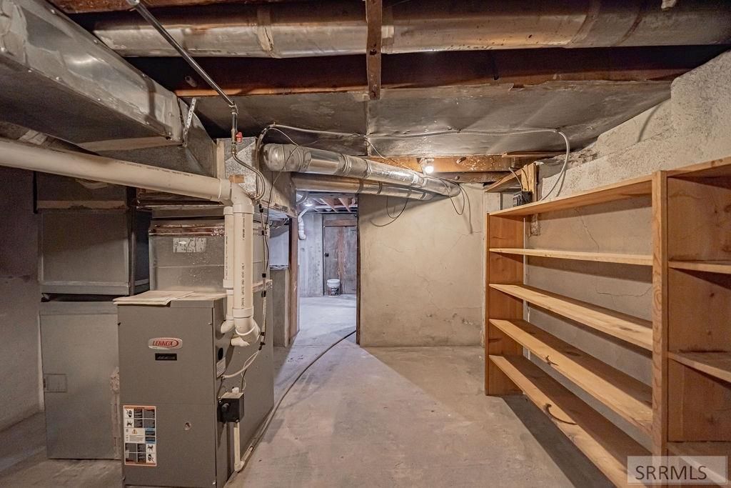 Image 71 of property listing at 10525 N 44th E, Ucon, ID 83454