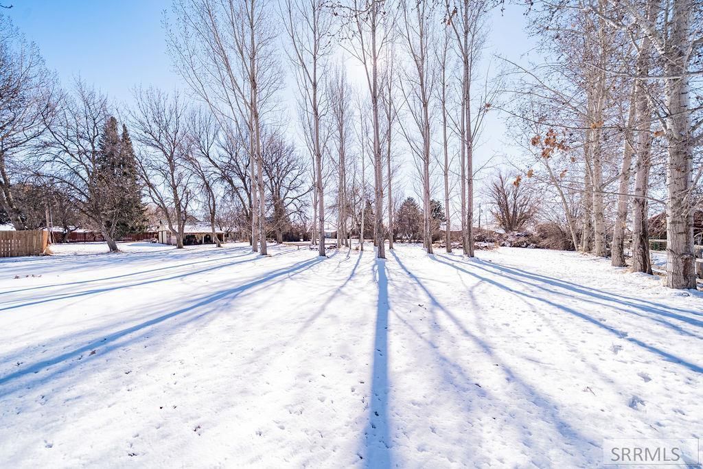 Image 80 of property listing at 10525 N 44th E, Ucon, ID 83454