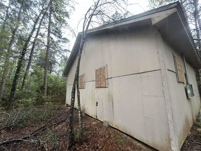 384 Sandy Lane, Ivanhoe, TX 75979