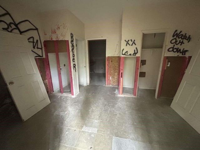 384 Sandy Lane, Ivanhoe, TX 75979