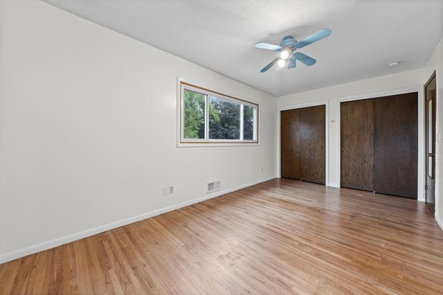 12916 1st Avenue S, Burnsville, MN 55337