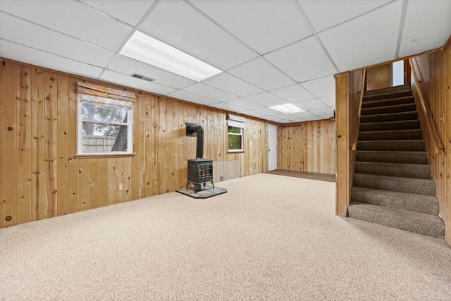 12916 1st Avenue S, Burnsville, MN 55337