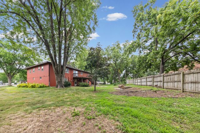 12916 1st Avenue S, Burnsville, MN 55337