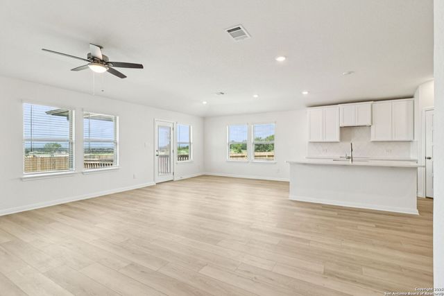 104 Shelton Pass, Cibolo, TX 78108