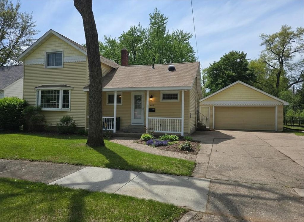630 15TH STREET SOUTH, Wisconsin Rapids, WI 54494