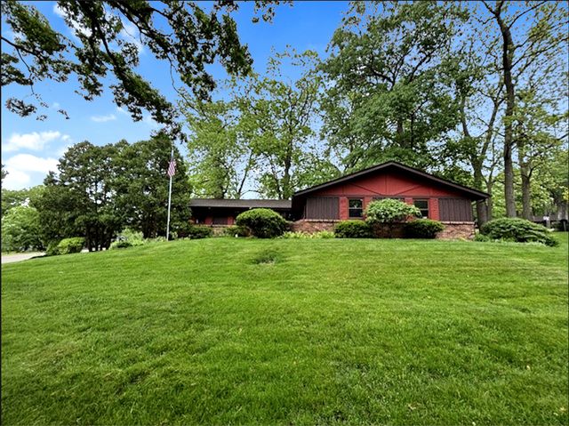 5308 Dallas Court, Rockford, IL 61109