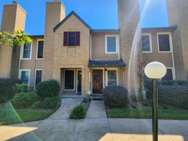 17742 Kings Park Lane, Houston, TX 77058