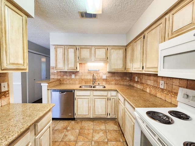 17742 Kings Park Lane, Houston, TX 77058