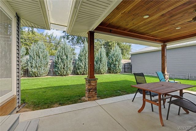 50 Greentree Road, Tonawanda, NY 14150