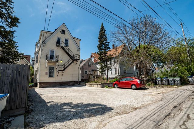 2828 N Fratney STREET, Milwaukee, WI 53212