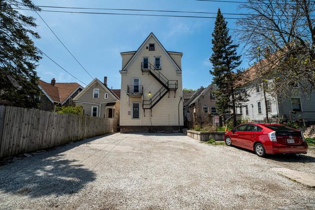 2828 N Fratney STREET, Milwaukee, WI 53212