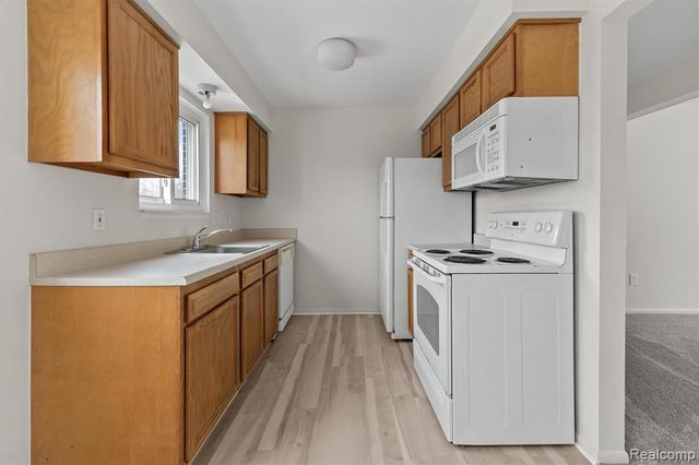 1133 Tienken Court, Rochester Hills, MI 48306