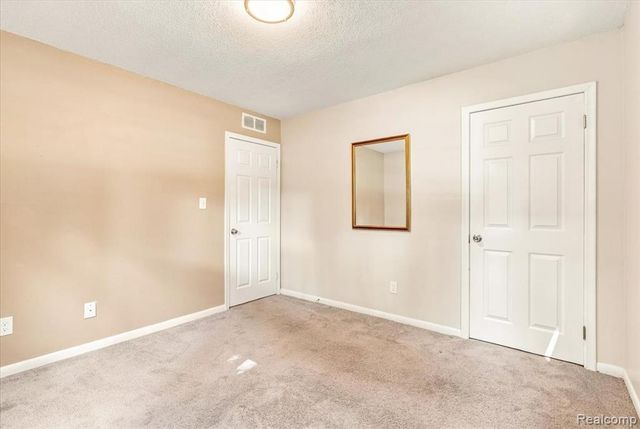 1482 Blossom Avenue, Ypsilanti, MI 48198