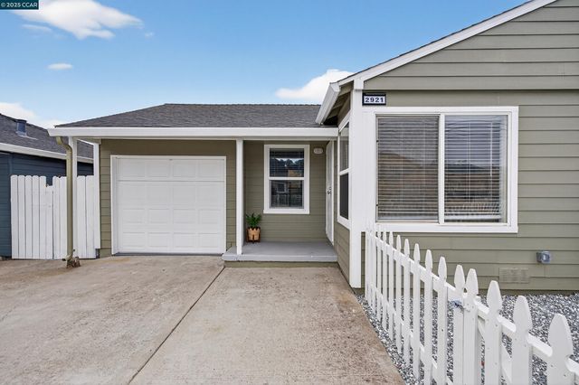 2921 Rollingwood Dr, San Pablo, CA 94806