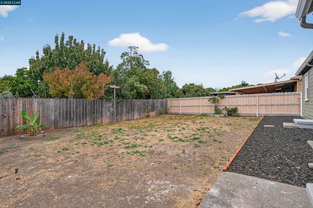 2921 Rollingwood Dr, San Pablo, CA 94806