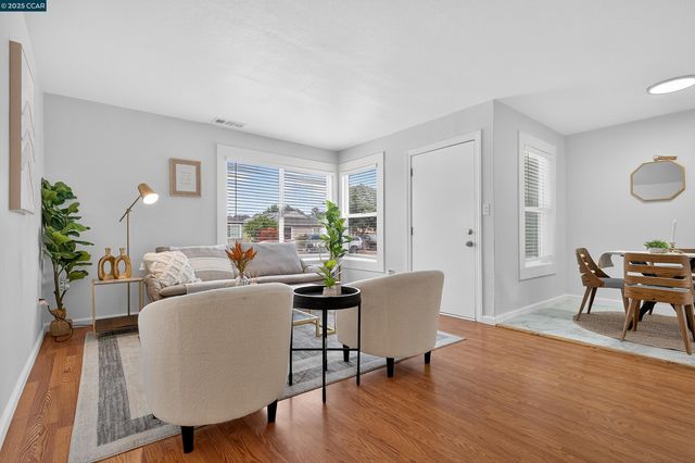 2921 Rollingwood Dr, San Pablo, CA 94806