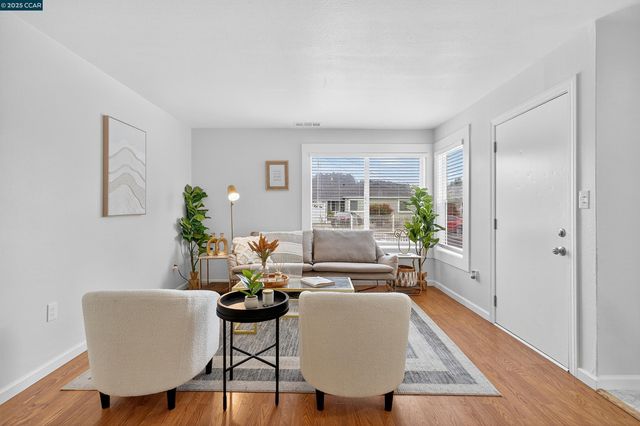 2921 Rollingwood Dr, San Pablo, CA 94806