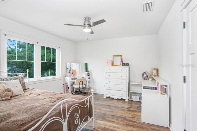 920 E SHADOWLAWN AVENUE, Tampa, FL 33603