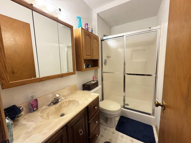 W300S2975 Snowdon DRIVE, Waukesha, WI 53188