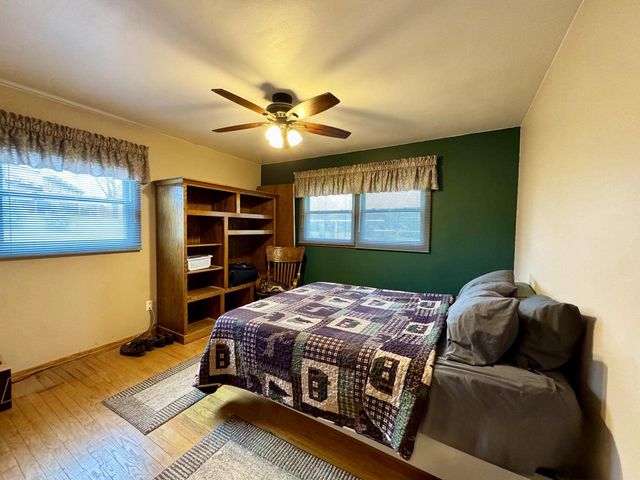 W300S2975 Snowdon DRIVE, Waukesha, WI 53188