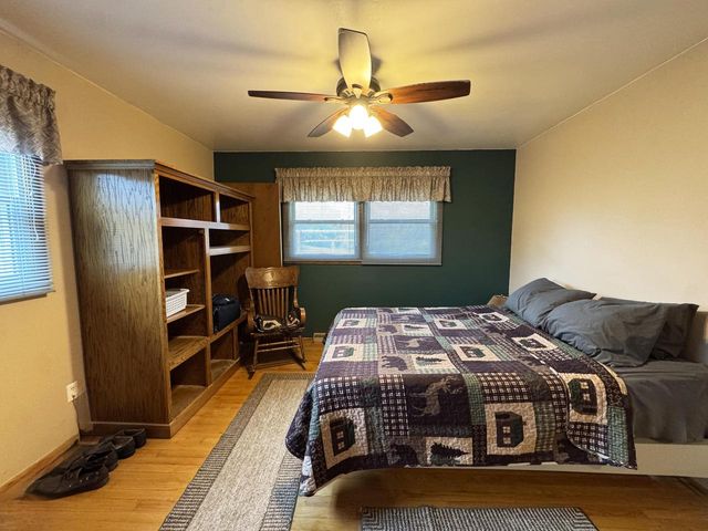 W300S2975 Snowdon DRIVE, Waukesha, WI 53188