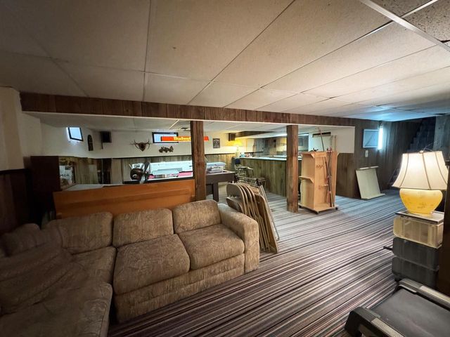 W300S2975 Snowdon DRIVE, Waukesha, WI 53188