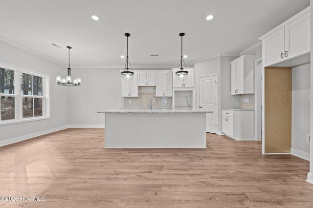 112 Callis Circle, West End, NC 27376