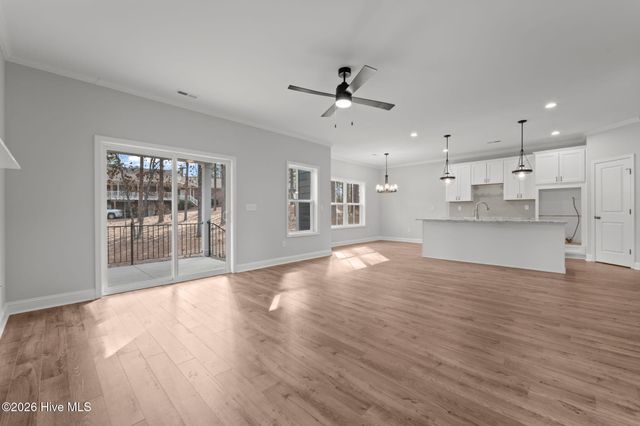 112 Callis Circle, West End, NC 27376