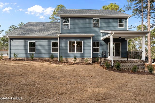 112 Callis Circle, West End, NC 27376