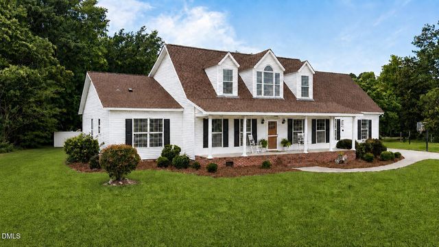 541 Mallie Pearce Road, Zebulon, NC 27597
