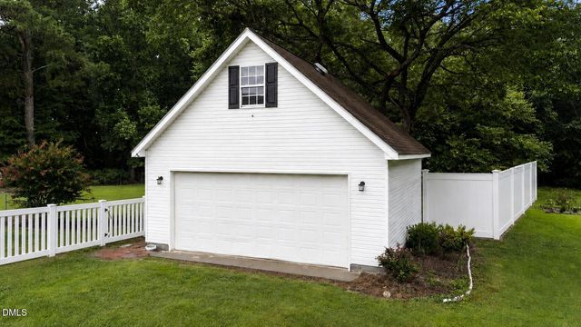 541 Mallie Pearce Road, Zebulon, NC 27597