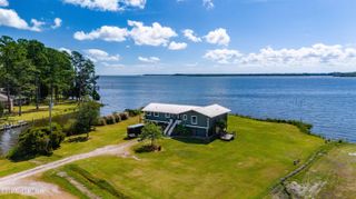 200 Lake Vue Drive, Aurora, NC 27806