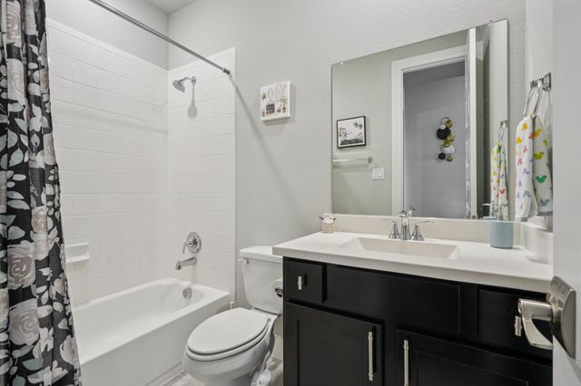 1901 Braided Mane Avenue, Aubrey, TX 76227