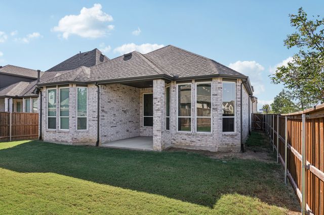 1901 Braided Mane Avenue, Aubrey, TX 76227