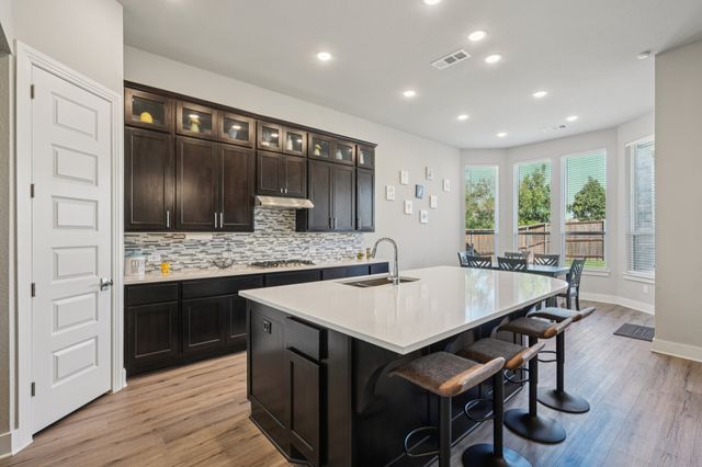 1901 Braided Mane Avenue, Aubrey, TX 76227