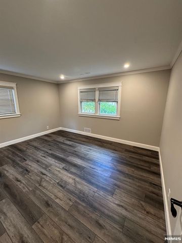 793 Jersey Place, Paramus, NJ 07653