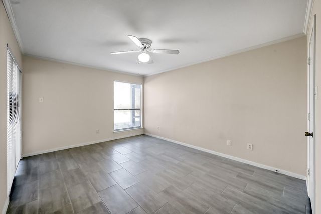 104 Lakeview Terrace D, Conroe, TX 77356